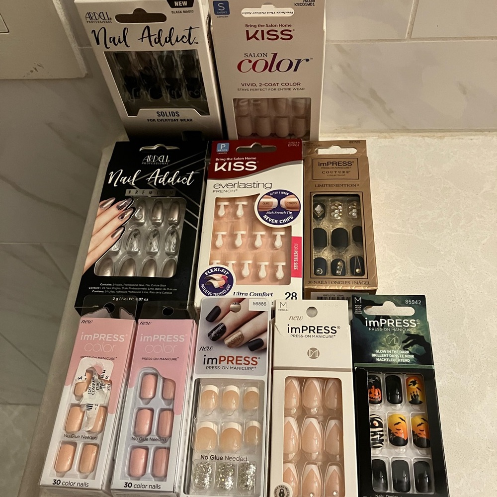Lot of Kiss and imPRESS press on glue nails - Picture 11 of 12